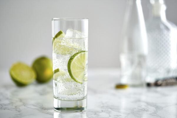 Is It Okay To Drink Sparkling Water All Day, Every Day? Here’s How Your Fizzy...