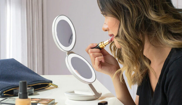 ‘I’m a Beauty Editor, and This Travel Makeup Mirror Is a Must-Have for Getting Ready...